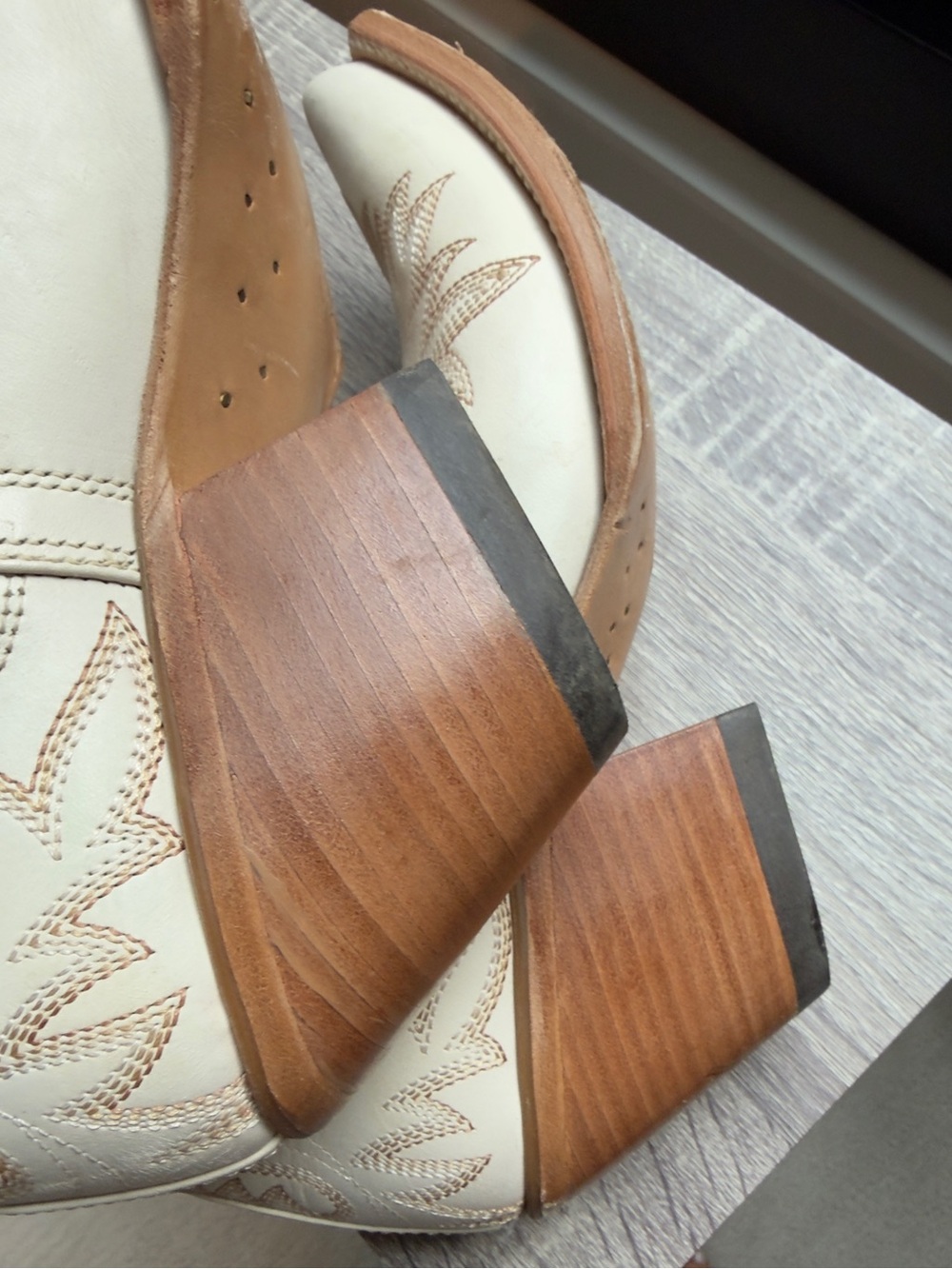 Ariat Cream Western Cutout Ankle Booties - Picture 9 of 9